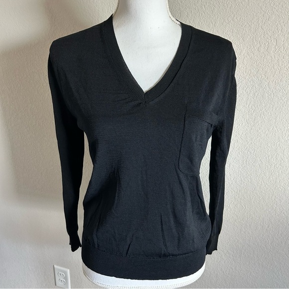 Elie by Elie Tahari V Neck Long Sleeve Viscose Single Pocket Sweater Top… - Picture 1 of 12